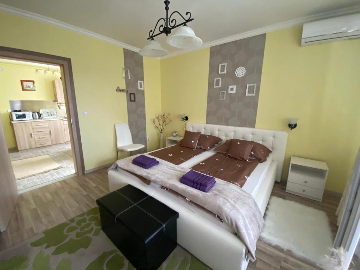 Eszter Apartman Eger Exterior photo